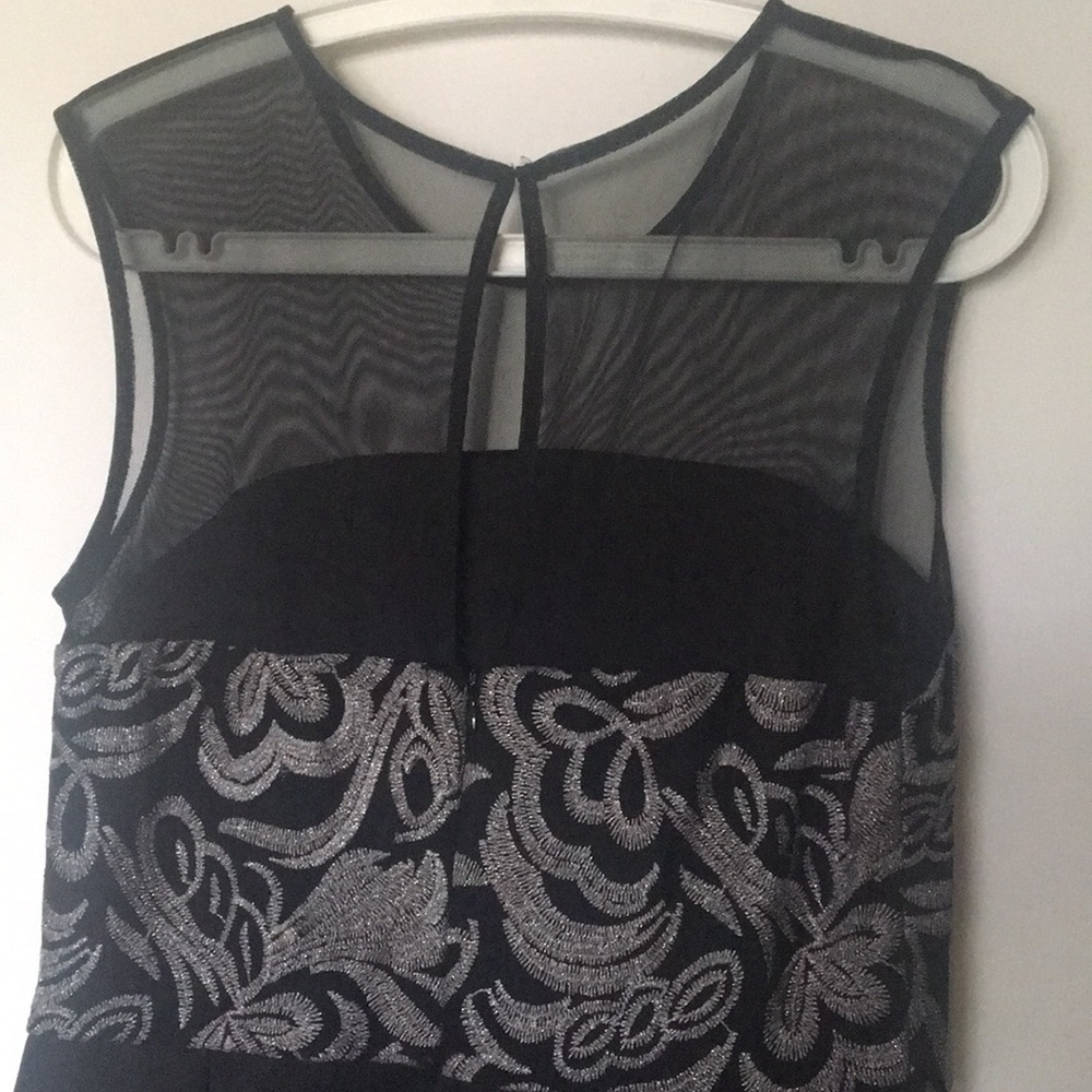 Dress - Picture 5 of 6